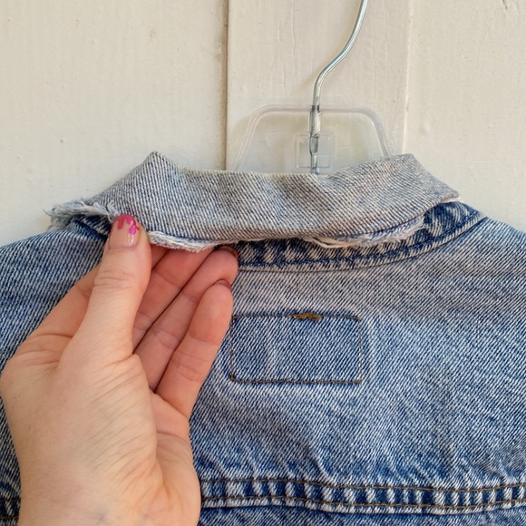 VINTAGE 1990 Levis Jean Jacket Sz Large/44L Distressed Big E Distressed Pockets - Picture 9 of 14